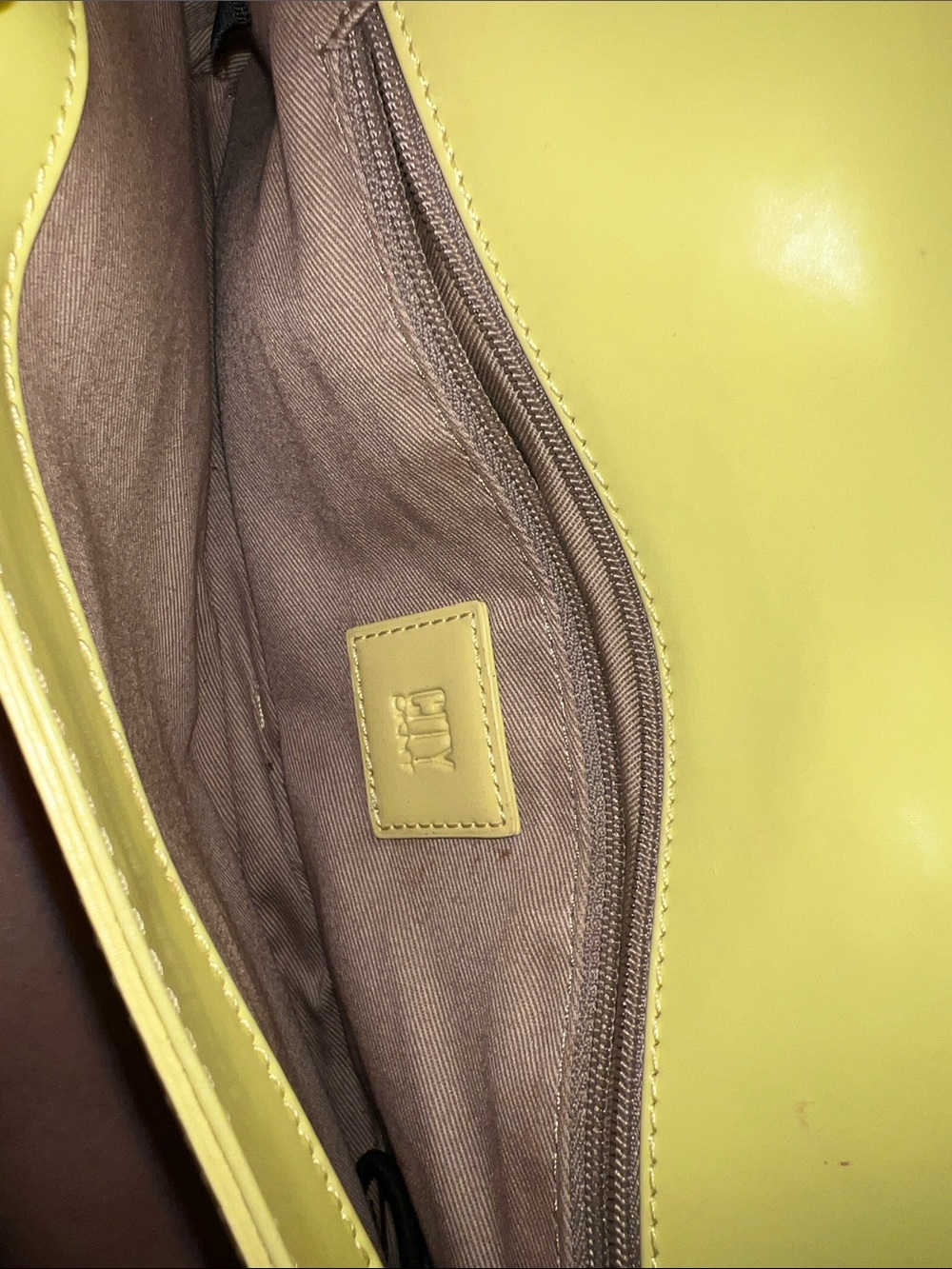DKNY City Vintage Yellow Patent Leather Shoulder Bag - Picture 12 of 13
